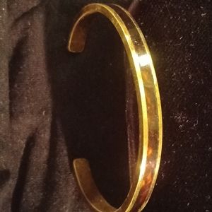 Yellow gold tortoise shell cuff bracelet